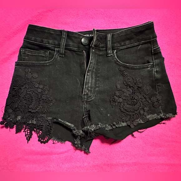 American Eagle Short Shorts with Lace Detail - Picture 1 of 2